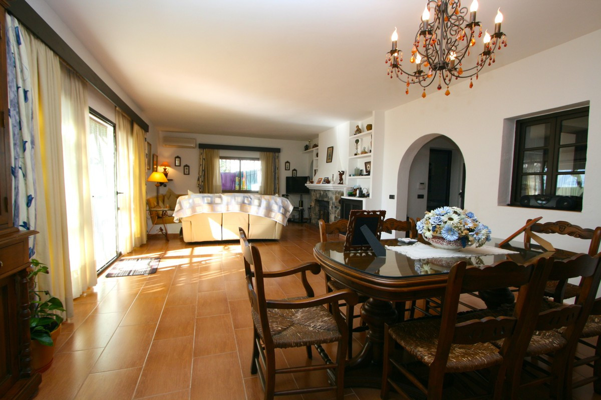 Qlistings - Rustic Andalusian Country House in Mijas, Costa del Sol Property Image