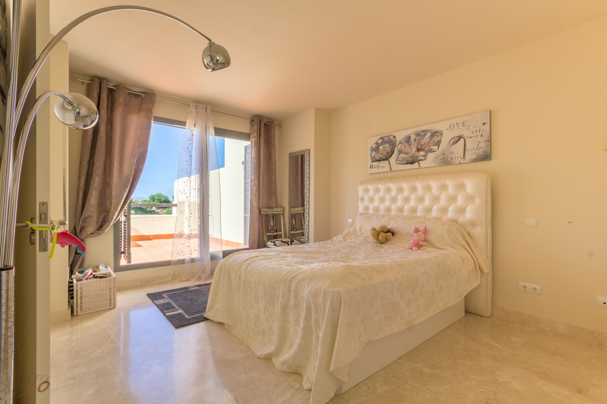 Qlistings - Fabulous   3 bedroom townhouse  in Cabopino, Costa del Sol Property Image