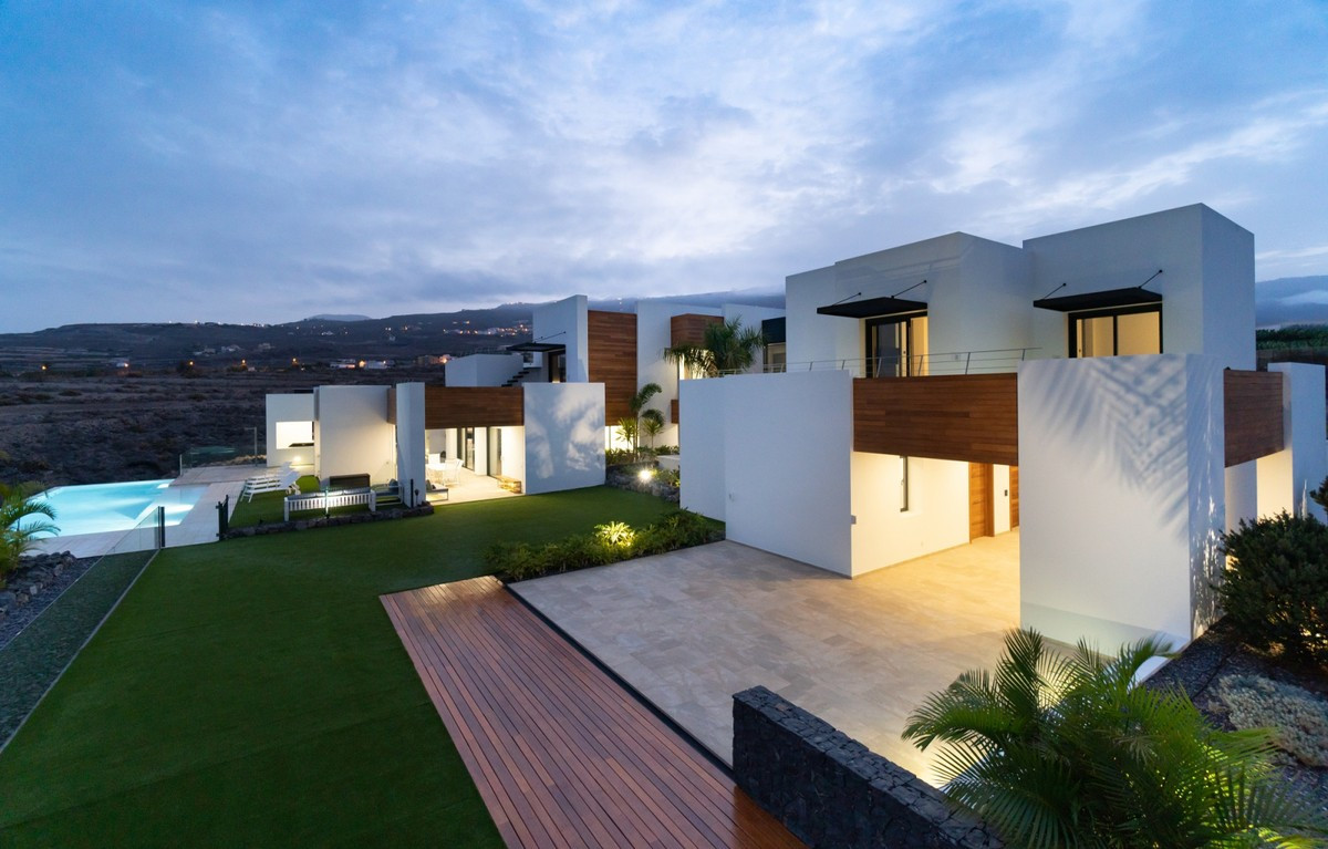 Qlistings - House in Adeje, Tenerife Property Image