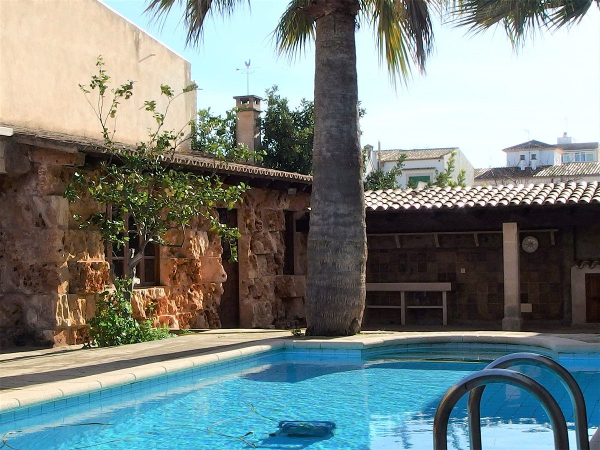 Qlistings - Lovely House in Llucmajor, Mallorca Property Image