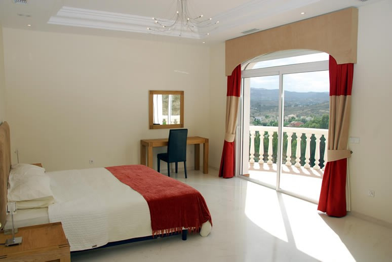 Qlistings - House in Mijas Golf, Costa del Sol Property Image