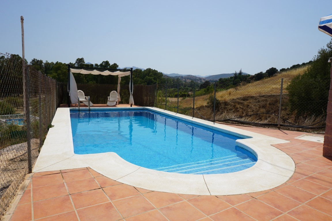 Qlistings - Large Plot of Rustic Land House in Coín, Costa del Sol Property Image