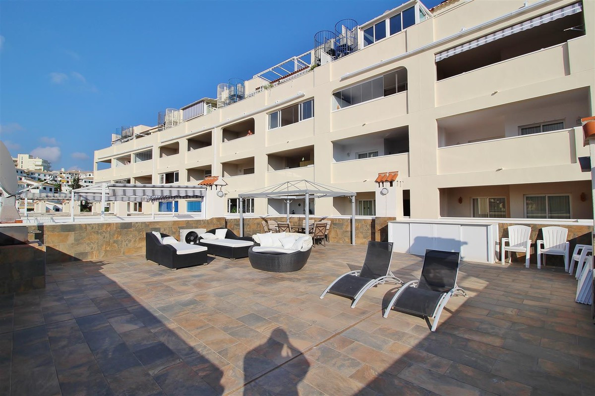 Qlistings - Penthouse 2 Bed Apartment 50M from the Beach With Amazing Sea Views In Oliva Property Thumbnail