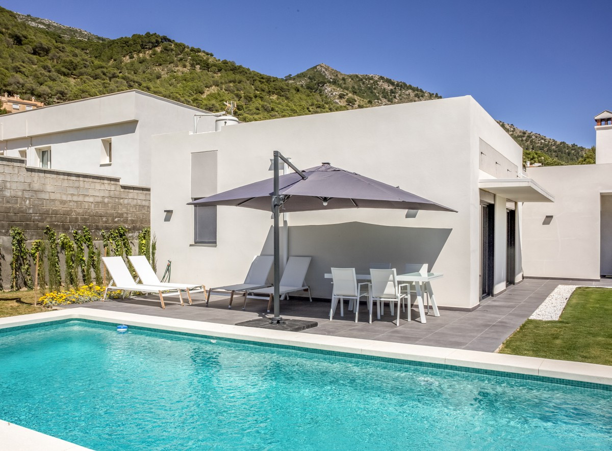 Qlistings - Beautiful Modern Detached House in Mijas, Costa del Sol Property Image