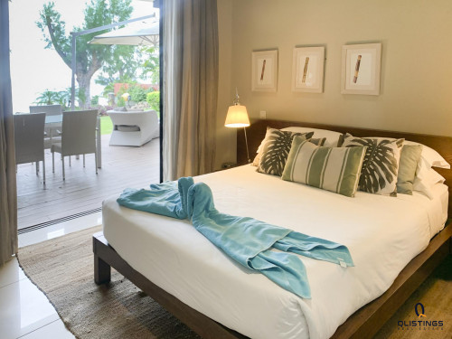 Qlistings Tamarin, Mauritius 4 Bedroom Beachfront Apartment image 4