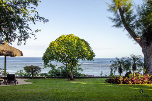 Qlistings Tamarin, Mauritius 4 Bedroom Beachfront Apartment image 10