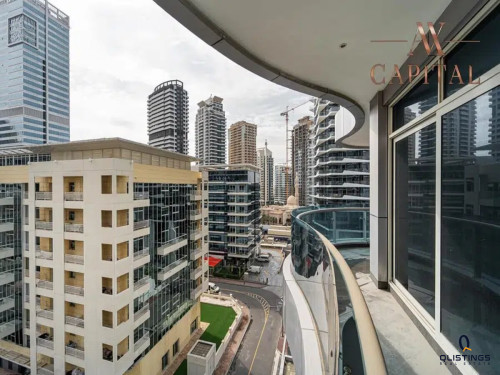Qlistings Partial Marina View | Contemporary Style | Vacant image 2