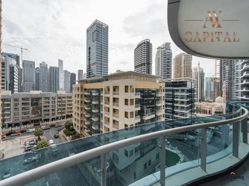 Qlistings Partial Marina View | Contemporary Style | Vacant image 4