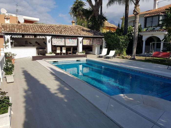 Qlistings - Spectacular Newly Built House Villa in Calahonda, Costa del Sol Property Thumbnail