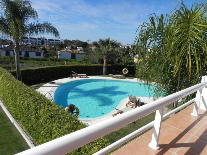 Qlistings House in Atalaya, Costa del Sol image 8