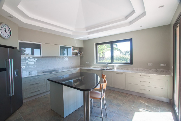 Qlistings Spectacular Mountains Views House in Manilva, Costa del Sol image 7