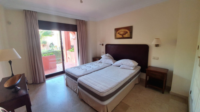 Qlistings Famous Apartment in Puerto Banús, Costa del Sol image 5