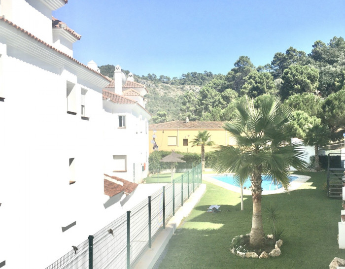 Qlistings - Apartment - Penthouse in New Golden Mile, Costa del Sol Property Thumbnail