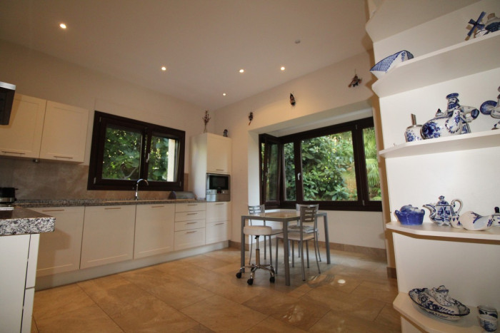 Qlistings House in Sierra Blanca, Costa del Sol image 5