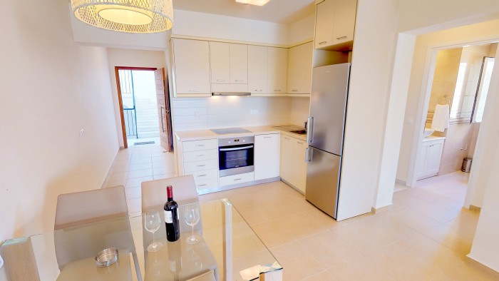 Qlistings Aphrodite Gardens image 4