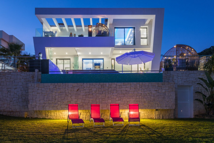 Qlistings Amazing New Build Modern House Villa in Mijas, Costa del Sol image 2