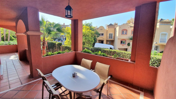 Qlistings Famous Apartment in Puerto Banús, Costa del Sol image 6