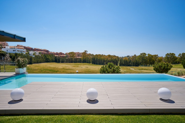 Qlistings House in Benahavís, Costa del Sol  in Capanes image 4