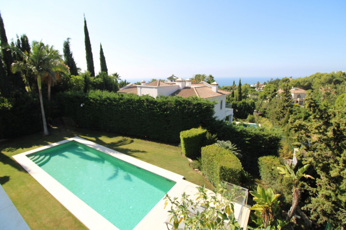 Qlistings House in Sierra Blanca, Costa del Sol image 8