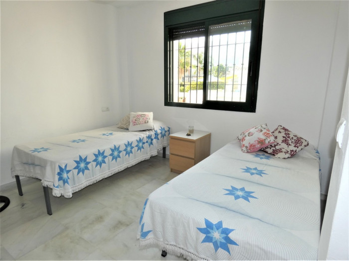 Qlistings Nice Apartment in Benalmadena Costa, Costa del Sol image 5