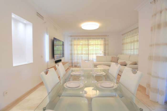 Qlistings An Incredible Apartment in El Campanario image 6