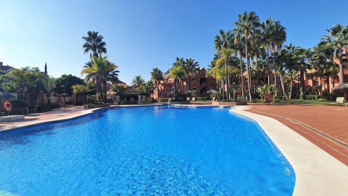 Qlistings Famous Apartment in Puerto Banús, Costa del Sol image 4
