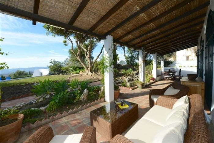 Qlistings Simply Wonderful House in Mijas, Costa del Sol image 5