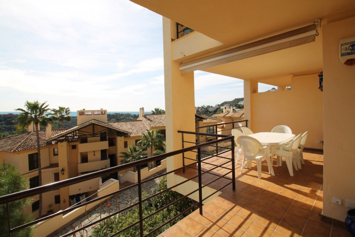 Qlistings Apartment in Benahavís, Costa del Sol - Bright and Spacious image 7