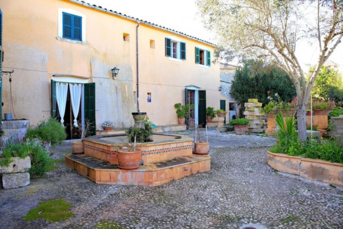 Qlistings - House in Muro, Mallorca Property Image