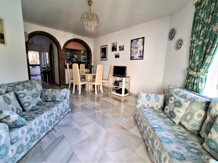 Qlistings Apartment in Calahonda, Costa del Sol image 4