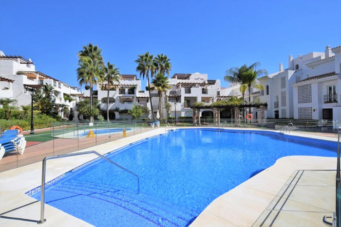 Qlistings - Apartment in Guadalmina Baja, Costa del Sol Property Thumbnail
