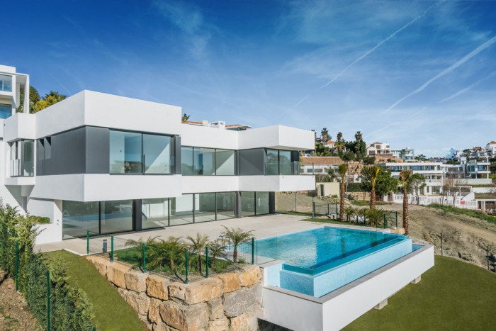 Qlistings - Large Living Room House in Marratxí, Mallorca Property Thumbnail