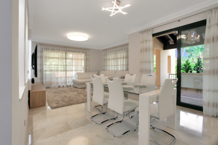 Qlistings An Incredible Apartment in El Campanario image 5