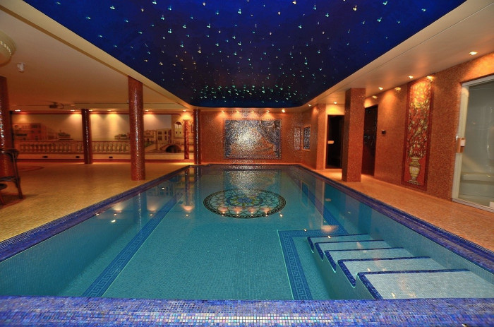 Qlistings Exclusive Villa with Stunning Sea Views in Benalmadena Costa, Costa del Sol image 8
