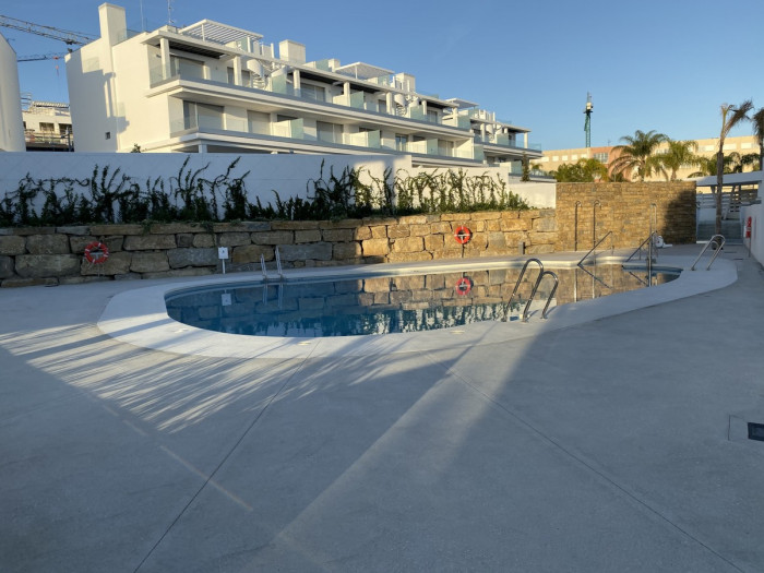 Qlistings - Magnificent Apartment in Cancelada, Costa del Sol Thumbnail