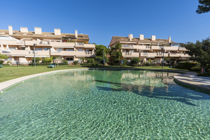 Qlistings - Apartment in Elviria, Costa del Sol Thumbnail