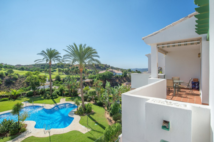 Qlistings - Apartment in Marbella, Costa del Sol Property Thumbnail