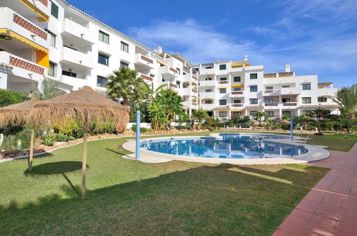 Qlistings Apartment in Benalmadena Costa, Costa del Sol image 3
