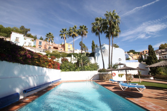 Qlistings - Golf Apartment in Guadalmina Baja, Costa del Sol Property Thumbnail