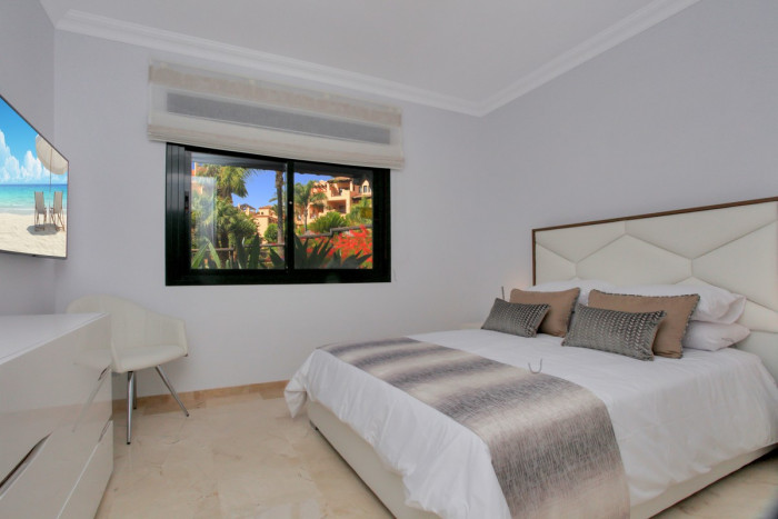 Qlistings An Incredible Apartment in El Campanario image 3
