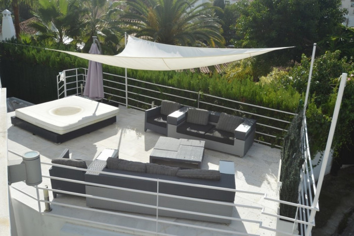 Qlistings Fantastic House Villa in Marbella, Costa del Sol image 4
