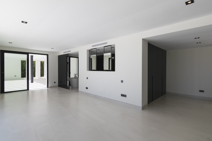 Qlistings House in Cabopino, Costa del Sol image 8