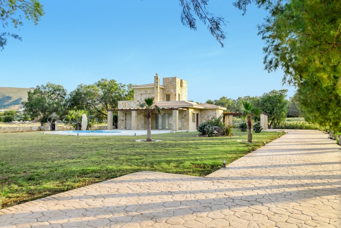 Qlistings Viglia Beach Villas Crete image 4