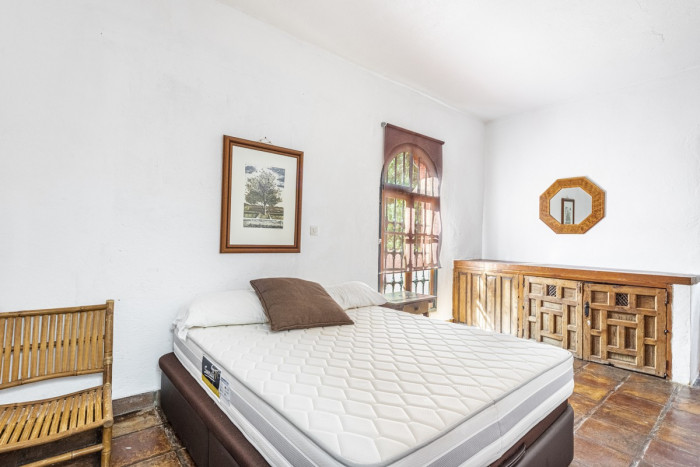 Qlistings Unique House in Benahavís, Costa del Sol image 5