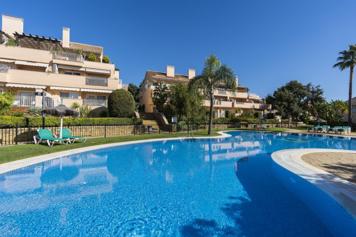 Qlistings Apartment in Elviria, Costa del Sol image 7