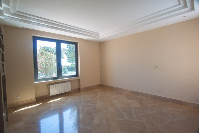 Qlistings Spectacular Mountains Views House in Manilva, Costa del Sol image 8