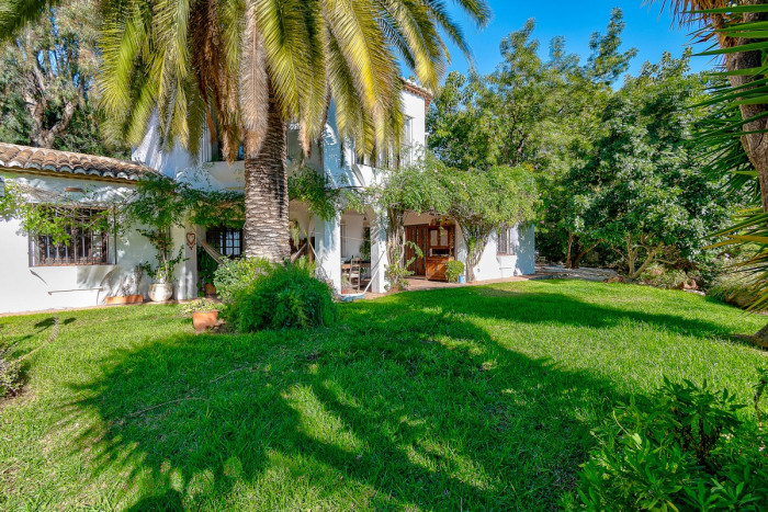 Qlistings - Rustic Style  House Villa in Mijas, Costa del Sol Thumbnail