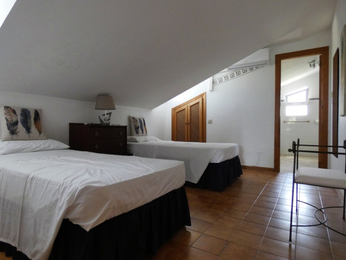 Qlistings Spacious House in Coín, Costa del Sol image 7