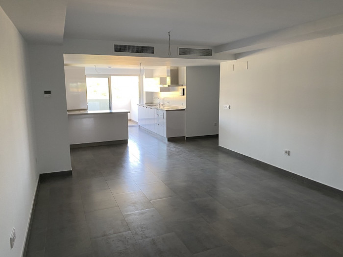 Qlistings New Modern 3 Bedroom Apartment in Atalaya, Costa del Sol image 6