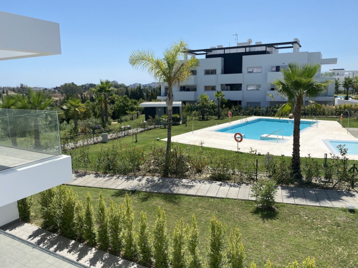 Qlistings New Modern 3 Bedroom Apartment in Atalaya, Costa del Sol image 3